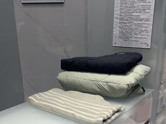 -福奈特洗衣洗鞋(宝华广场店)