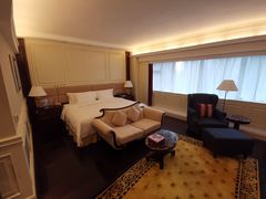 -深圳富苑皇冠假日套房酒店