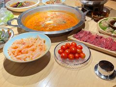 -野山舂·贵州现舂酸汤牛肉(鸿通城店)