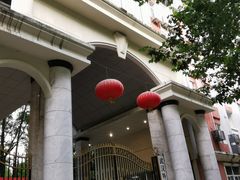 -武汉外国语学校