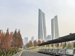 -南京眼步行桥