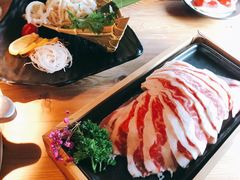 -湊湊火锅·茶憩(杭州湖滨银泰in77店)
