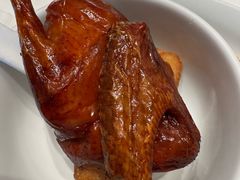 脆皮妙龄鸽-荣小馆(安达仕店)
