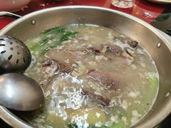 -老石黑山羊毛驴肉火锅(金凯广场店)