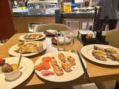 -怡咖啡海鲜自助餐厅(浦东香格里拉店)
