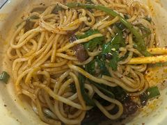 素椒牛肉面-岳记老成都三味面