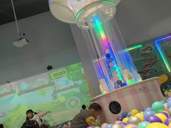 -蒙特利亲子乐园