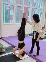 -亚太瑜伽普拉提学院