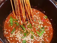 -虾弄弄海派小龙虾·牛羊蝎子火锅