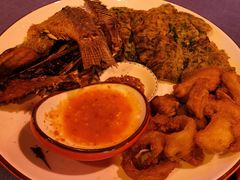 -拾光音乐餐酒吧(告庄星光夜市店)