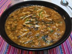 -香巴拉云南餐厅(华莱坞店)