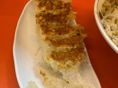 煎饺子-拉面莊夢語＆中华料理八椿