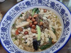 -一间楼牛羊肉泡馍馆(东一路店)