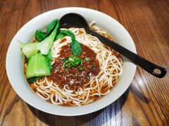 -李先生牛肉面大王(上海站南广场店)
