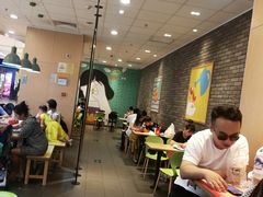 大堂-麦当劳(龙湖北京大兴天街店)