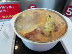 -百品聚旋转火锅(万德庄店)