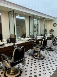 -理昂男士理发店 Barber shop