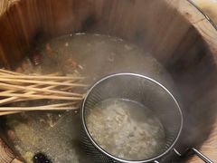 -聚串门儿·东北烧烤(信义坊店)