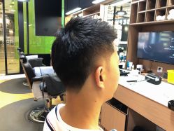 -CUTMAN男士理发