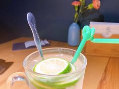 青桔冰柠茶-荣小馆(杭州大厦店)
