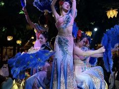 -七彩云南欢乐世界