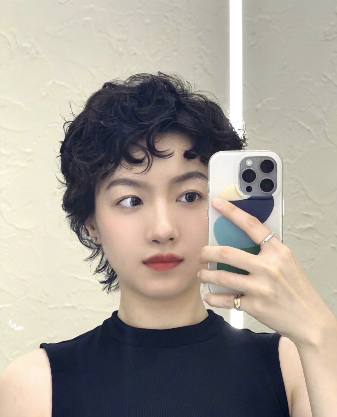 短发法式烫,菠萝头