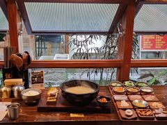 -银米·云南传统过桥米线(双廊黑金冠店)