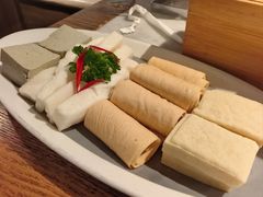 -尚尚仙·酸汤猪手·猪肚鸡火锅(华联万柳购物中心店)