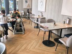 -必胜客(尹山湖歌林公园店)