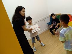 -英孚教育青少儿(昆城广场中心)