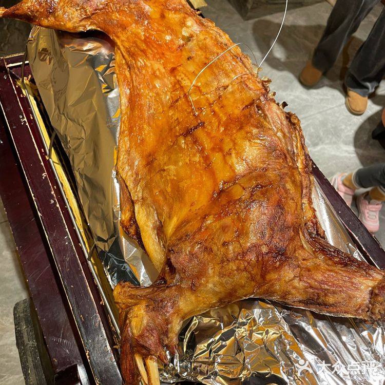 探美食｜长春最贵烤全羊果然名不虚传