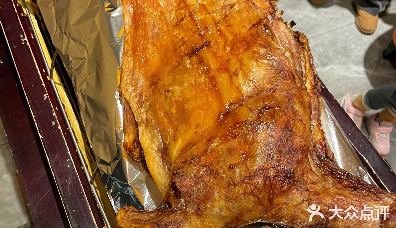 探美食｜长春最贵烤全羊果然名不虚传