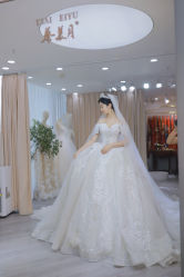 -台湾蔡美月婚纱租赁