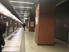 -白石桥南(地铁站)