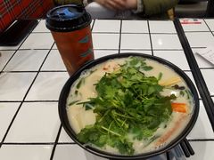 -肥汁米蘭香港米线(长宁来福士店)