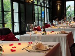 -弦月窗LUNETTE BY AMANDA(复兴路店)