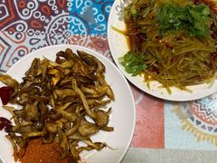 炸菌子-勺子米线·云南传统小吃市集(四方街店)