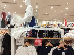 -优衣库(咸宁金诚广场店)