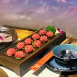 郑恺首家国民风火锅店空降北京[礼花]