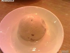 香槟葡萄冰激凌-萨莉亚意式餐厅(特力时尚汇店)