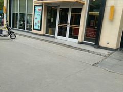 -东方既白(黄兴路大润发店)