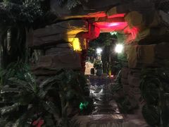 -泉城欧乐堡戏水湾艺术养生温泉