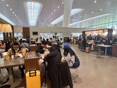 大堂-麦当劳(杭州东站高铁店)