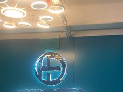 -荒岛实景沉浸密室(江汉路1店)