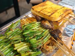 -云晓光头烧烤吧(德平路店)