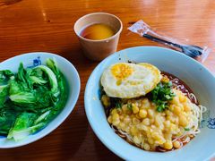 -兵哥豌豆面(雅颂居店)