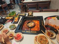 -老牌坊云南鱼豆花火锅(哈西万达店)