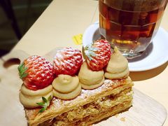 榛果拿破仑-来龙里 精致 东南亚餐室(万象城店)