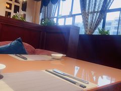 -戈尔登酒店·满堂彩咖啡厅