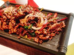 -艾尼巴億餐厅 Aini Bayi Restaurant(曲阳路店)